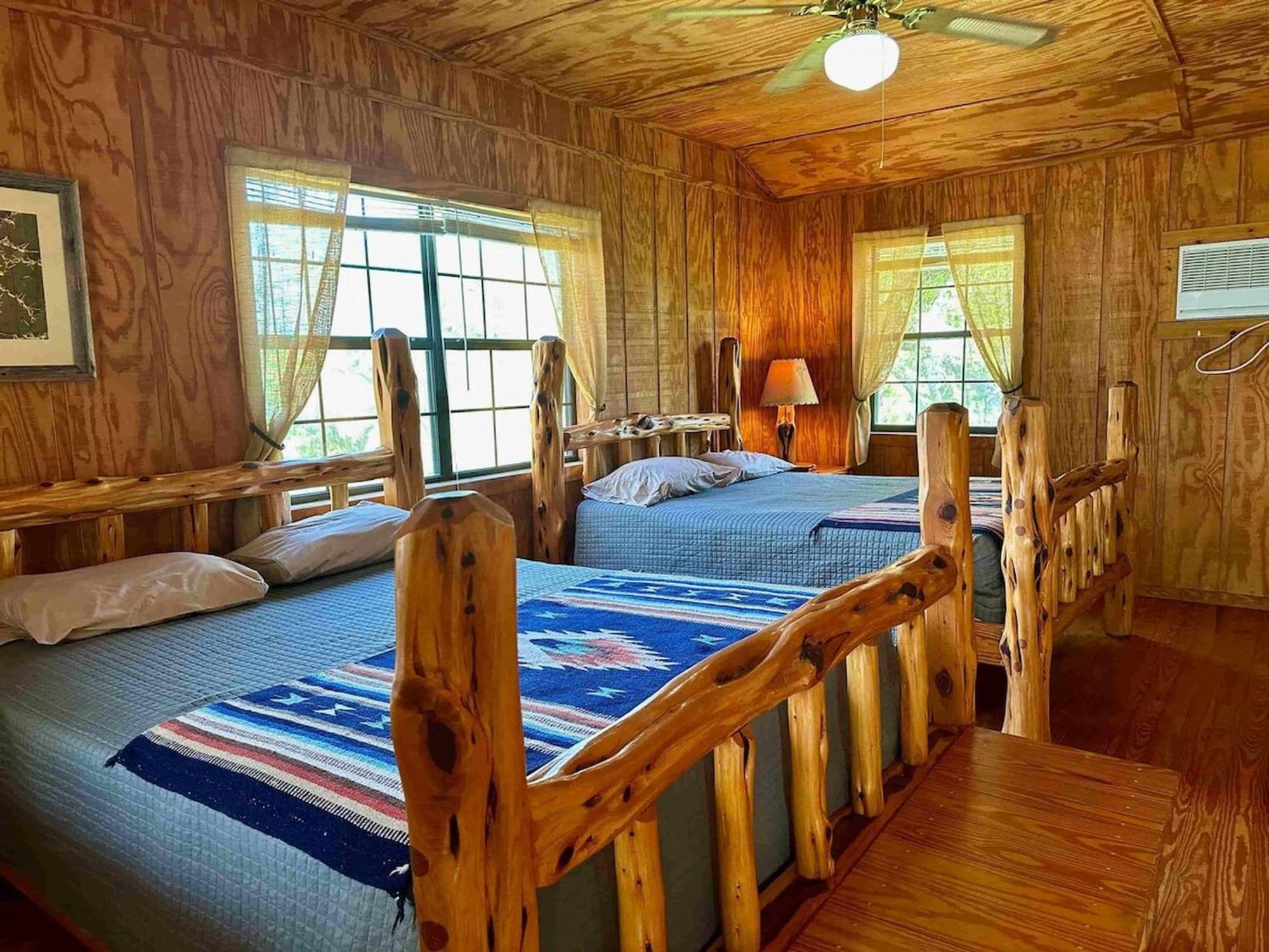 Отель Crc Ranch Retreat Бандера Экстерьер фото